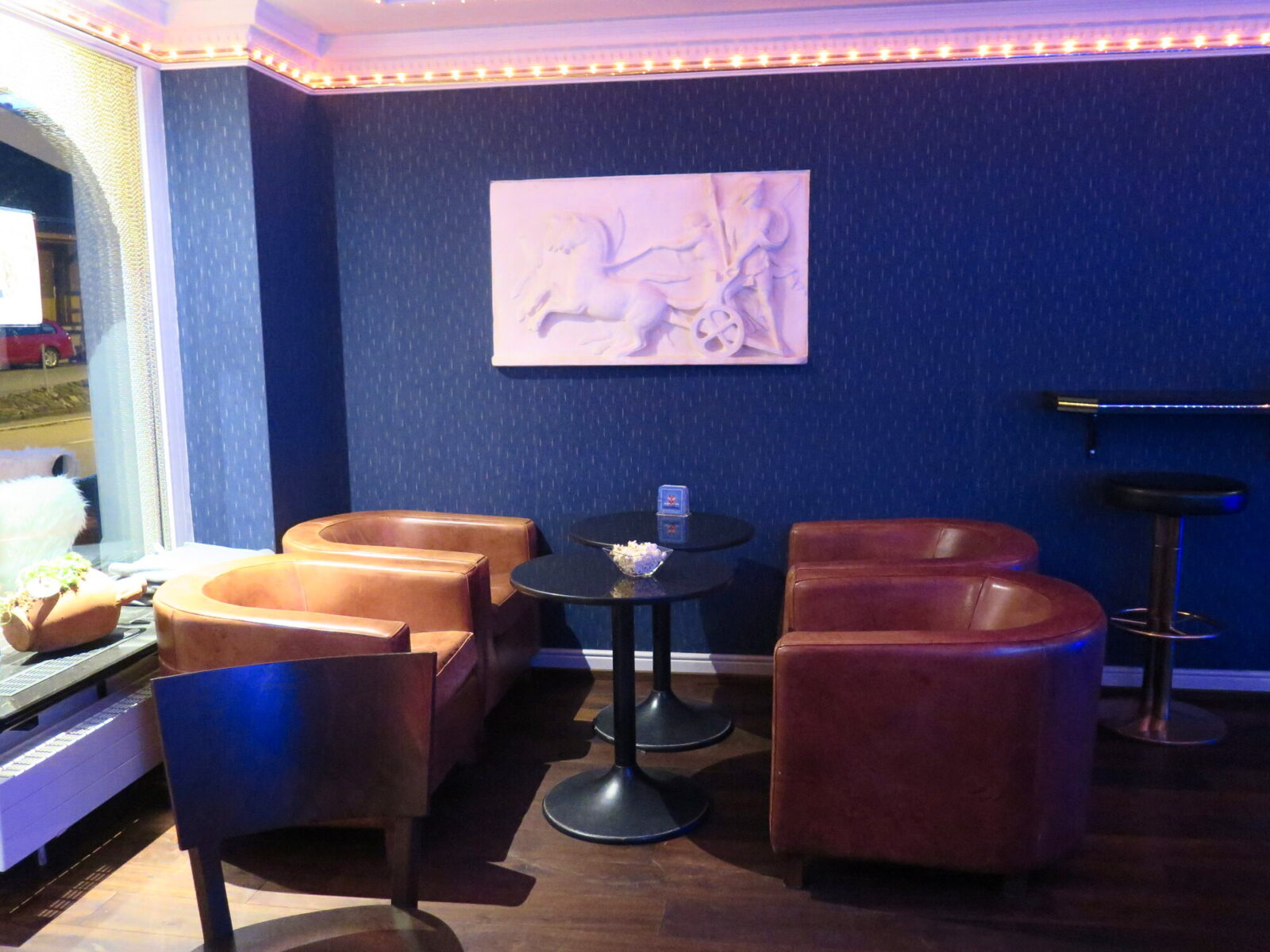 Caesar’s Bar